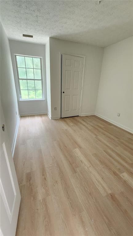 3 bedroom, 3 bathroom, 1,422 sq ft townhouse for sale at 1181 Vintage Pointe Drive, Lawrenceville, GA 30044 — photo 7