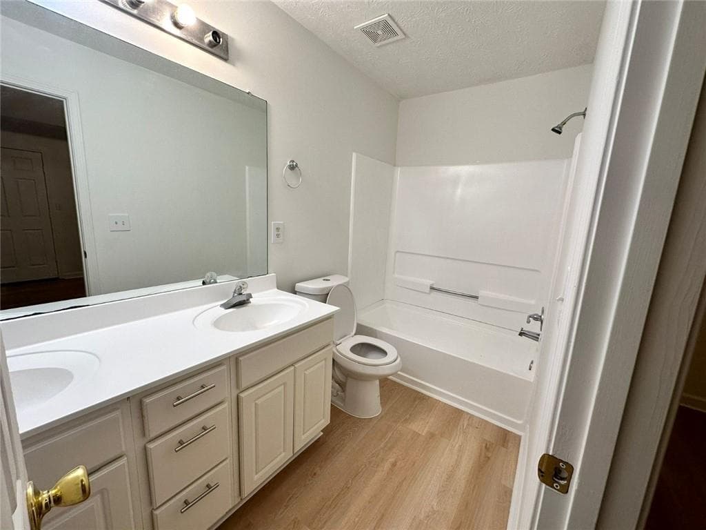 3 bedroom, 3 bathroom, 1,422 sq ft townhouse for sale at 1181 Vintage Pointe Drive, Lawrenceville, GA 30044 — photo 8