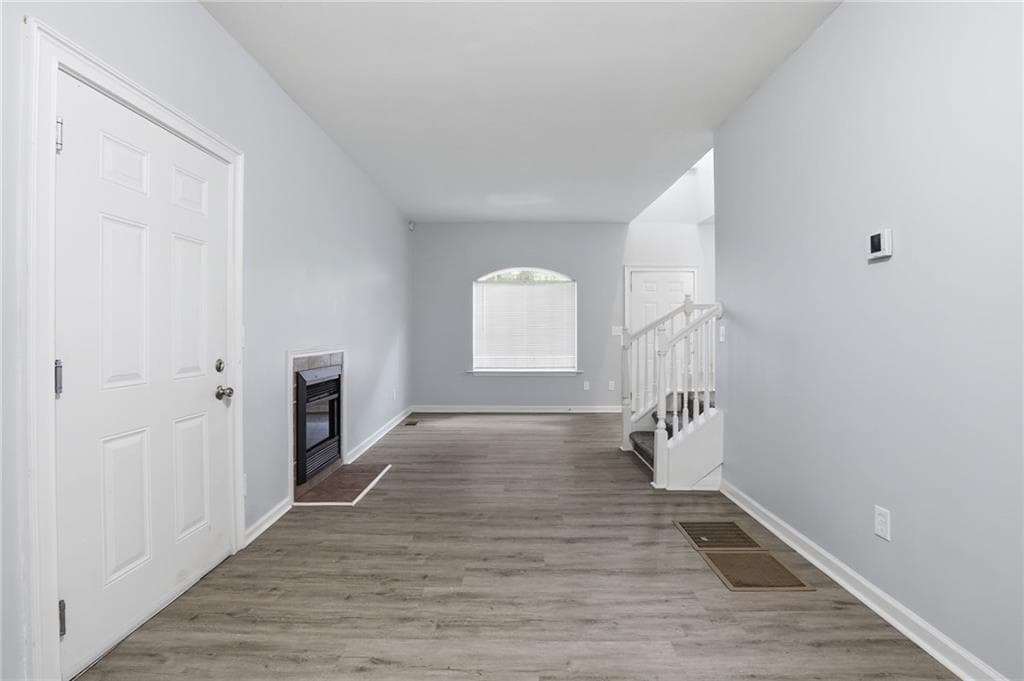 4 bedroom, 3 bathroom, 2,000 sq ft single family residence for sale at 820 Magna Carta Drive, Atlanta, GA 30318 — photo 8