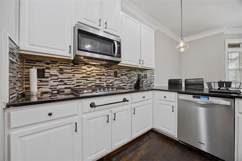 5 bedroom, 4 bathroom, 4,186 sq ft single family residence for sale at 1942 Weatherby Way Court, Dacula, GA 30019 — photo 8