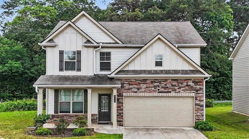 4 bedroom, 3 bathroom, 2,269 sq ft single family residence for sale at 212 Mcginnis Circle, Calhoun, GA 30701 — photo 2