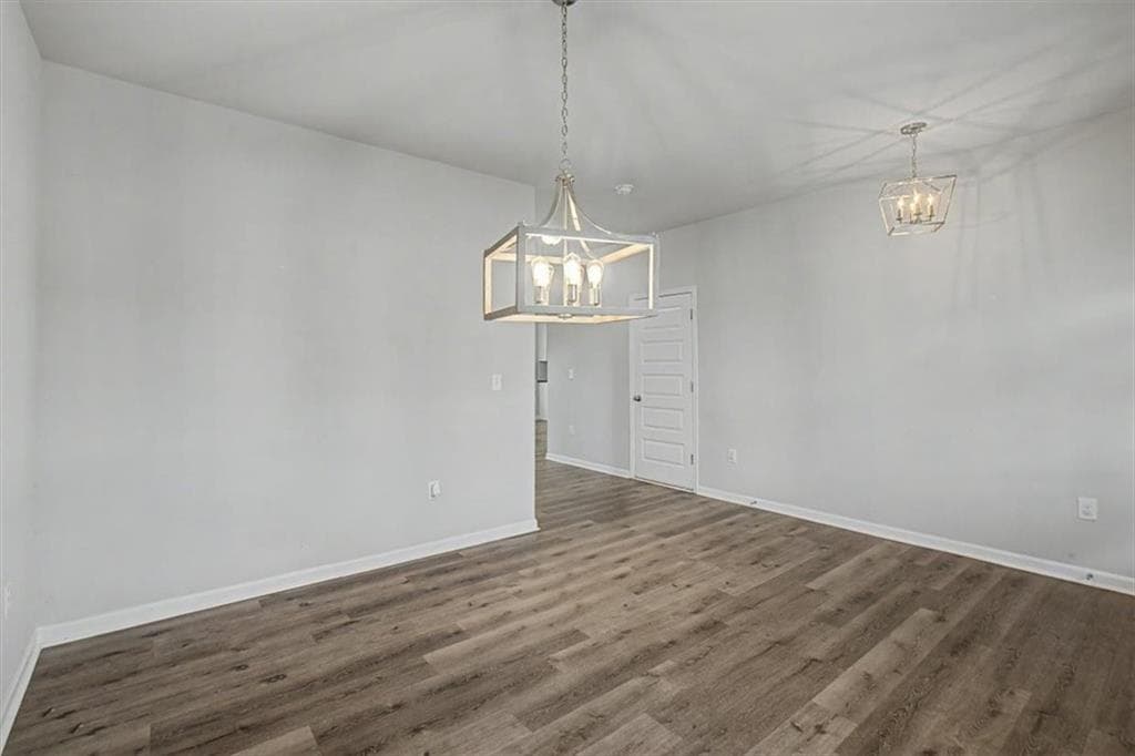 4 bedroom, 3 bathroom, 2,269 sq ft single family residence for sale at 212 Mcginnis Circle, Calhoun, GA 30701 — photo 5