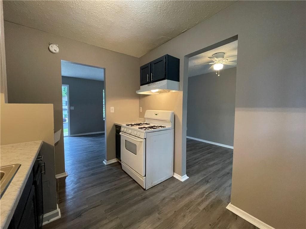 4 bedroom, 1 bathroom, 1,500 sq ft single family residence for rent at 4554 Doral Drive, Atlanta, GA 30331 for $1,550 a month — photo 7