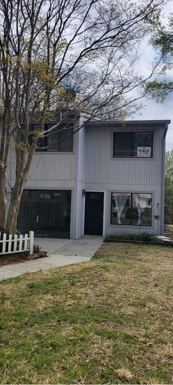 2 bedroom, 1 bathroom, 920 sq ft condominium for sale at 1500 Pine Log Road C, Conyers, GA 30012 — photo 2