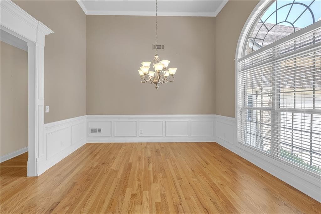 5 bedroom, 4 bathroom, 3,222 sq ft single family residence for sale at 6413 Caledon Court, Locust Grove, GA 30248 — photo 4