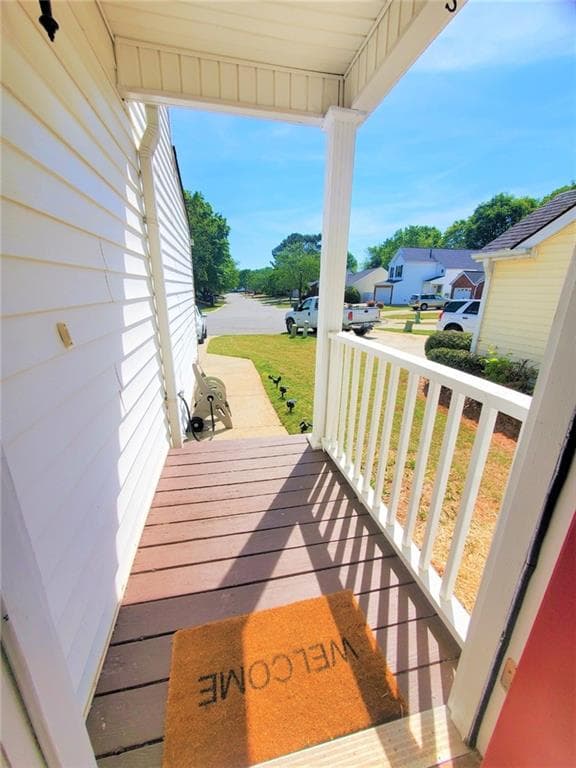 3 bedroom, 3 bathroom, 1,256 sq ft single family residence for sale at 2990 Barnwood Crossing, Duluth, GA 30097 — photo 4