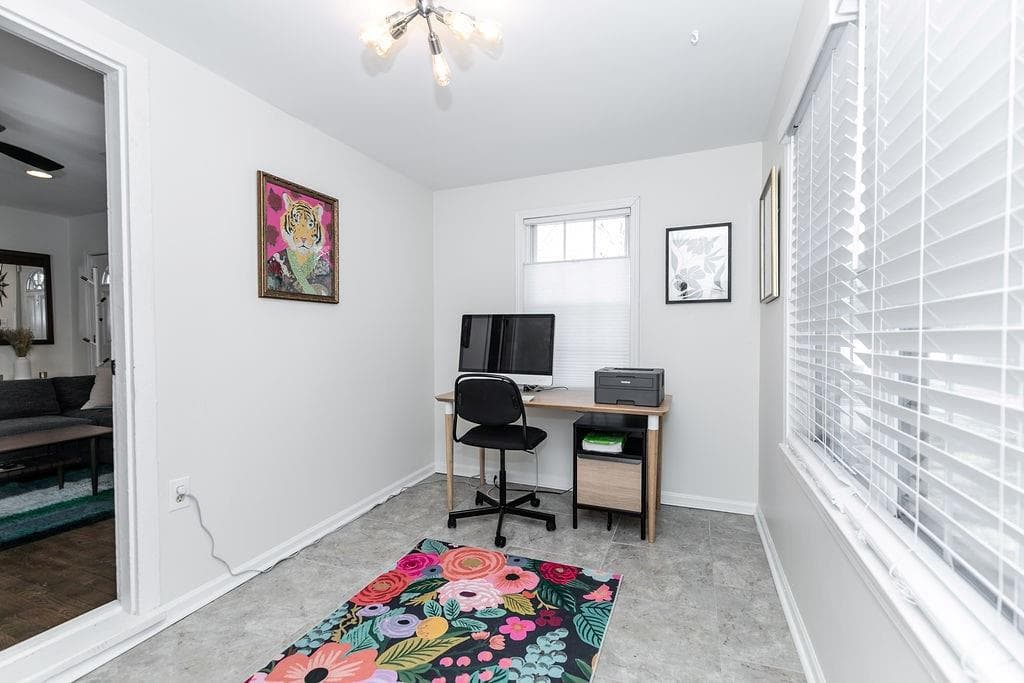 2 bedroom, 1 bathroom, 1,075 sq ft single family residence for rent at 518 Erin Avenue, Atlanta, GA 30310 for $2,500 a month — photo 9