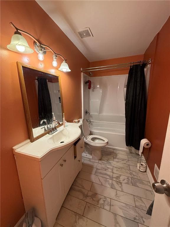 3 bedroom, 2 bathroom, 900 sq ft townhouse for sale at 405 Fairburn Road 64, Atlanta, GA 30331 — photo 2