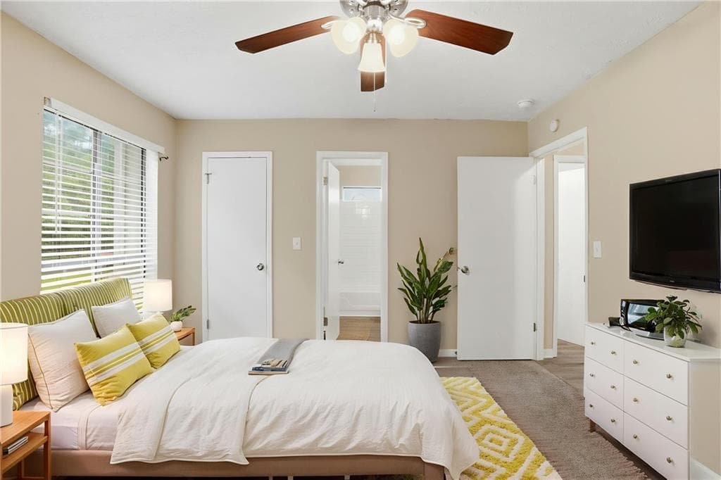 5 bedroom, 3 bathroom, 1,288 sq ft single family residence under contract at 580 Wilson Mill Road, Atlanta, GA 30331 — photo 6