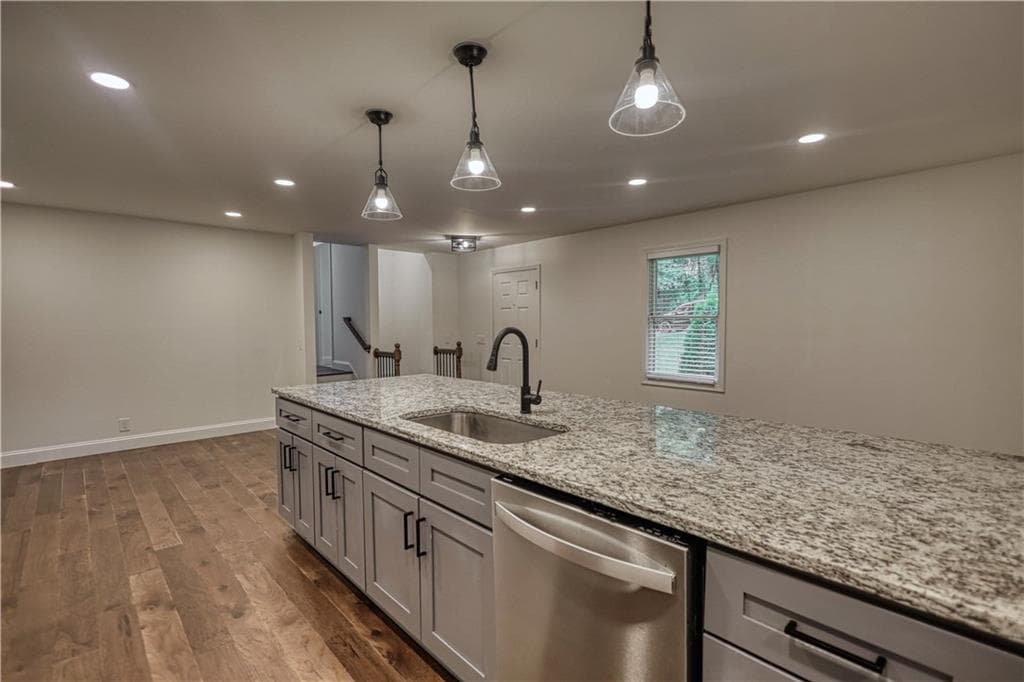 4 bedroom, 3 bathroom, 2,164 sq ft single family residence for sale at 403 Greenwood Drive, Monroe, GA 30655 — photo 7