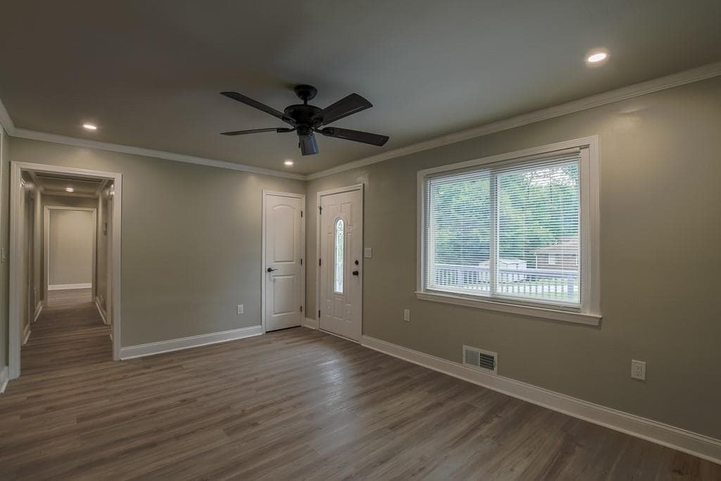 4 bedroom, 3 bathroom, 2,112 sq ft single family residence for sale at 3313 Stoneybrook Drive, Douglasville, GA 30134 — photo 8
