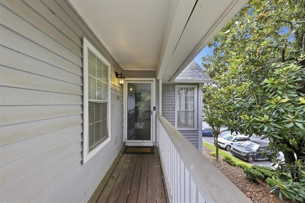 2 bedroom, 2 bathroom, 1,244 sq ft condominium for sale at 704 Olde Mill Lane, Norcross, GA 30093 — photo 3