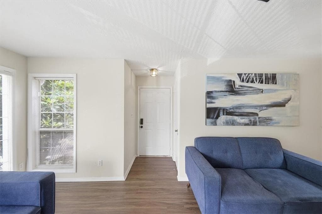 2 bedroom, 2 bathroom, 1,244 sq ft condominium for sale at 704 Olde Mill Lane, Norcross, GA 30093 — photo 4