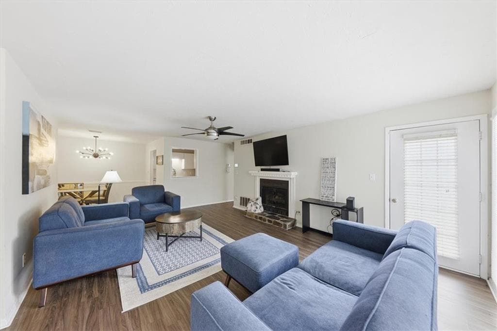 2 bedroom, 2 bathroom, 1,244 sq ft condominium for sale at 704 Olde Mill Lane, Norcross, GA 30093 — photo 6