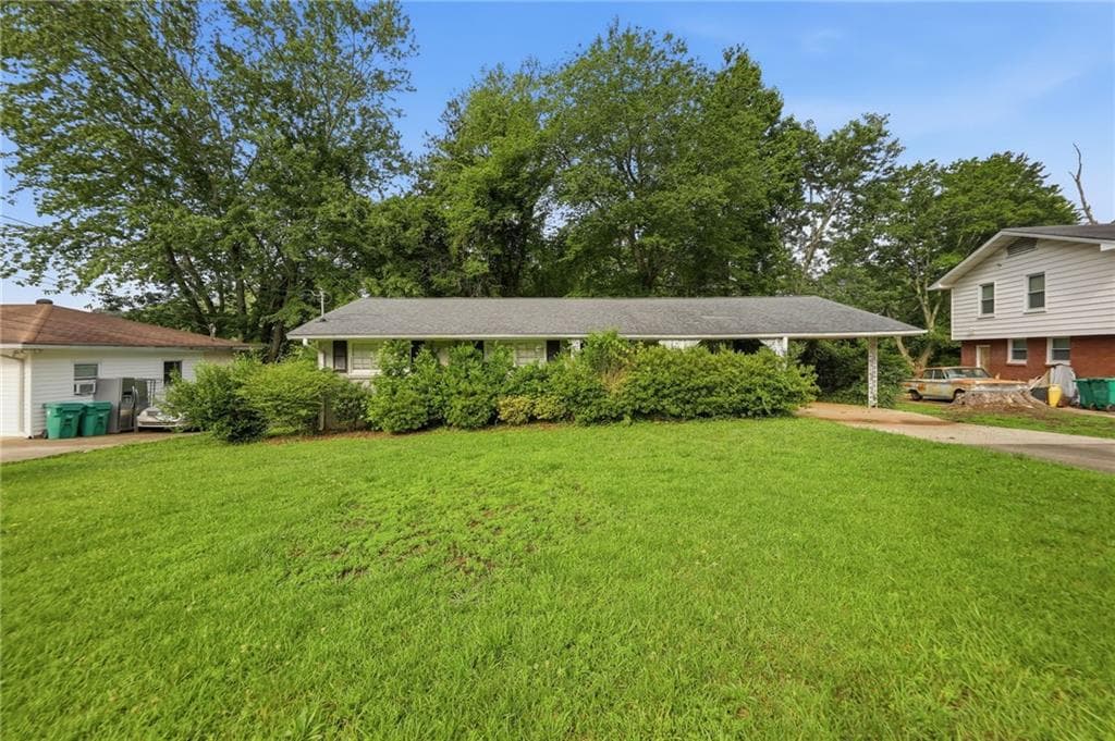 3 bedroom, 2 bathroom, 1,248 sq ft single family residence under contract at 3872 Easterwood Court, Decatur, GA 30032 — photo 2