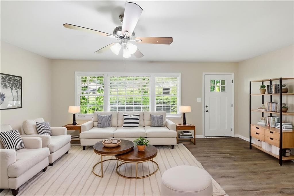 3 bedroom, 2 bathroom, 1,248 sq ft single family residence under contract at 3872 Easterwood Court, Decatur, GA 30032 — photo 3