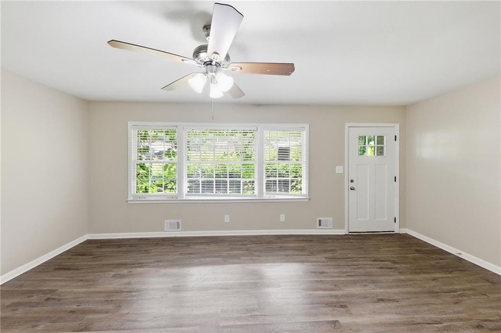 3 bedroom, 2 bathroom, 1,248 sq ft single family residence under contract at 3872 Easterwood Court, Decatur, GA 30032 — photo 8