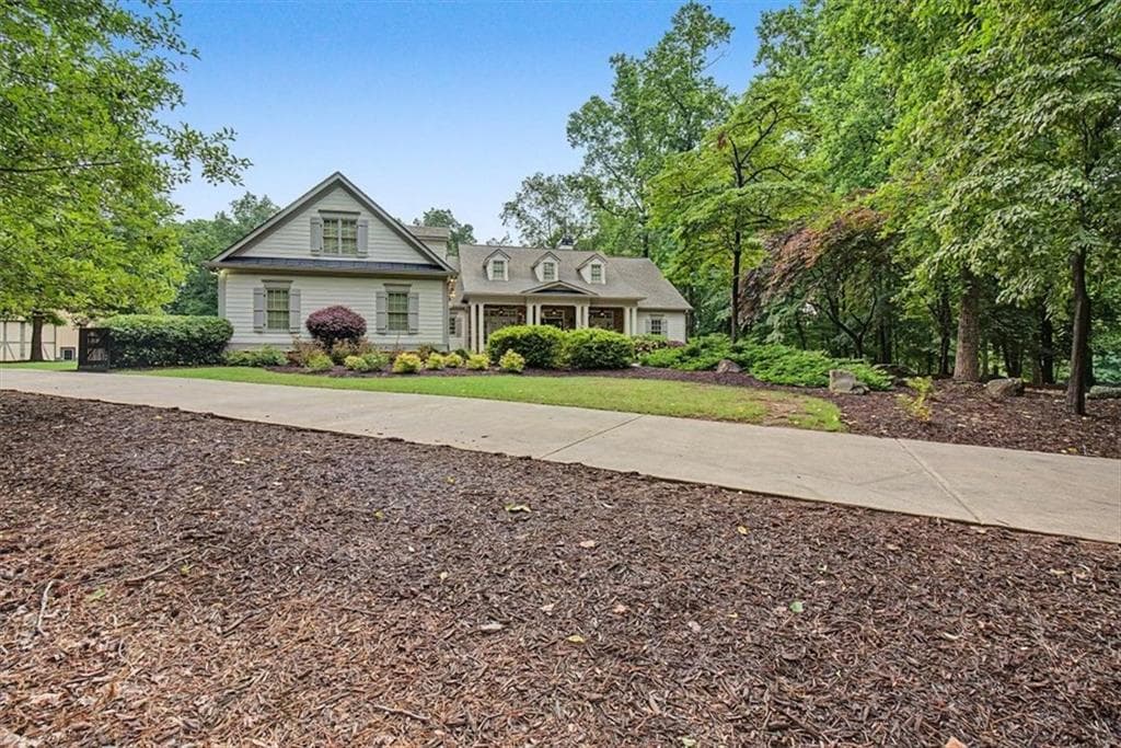 5 bedroom, 7 bathroom, 7,138 sq ft single family residence under contract at 410 Wild Hill Road, Woodstock, GA 30188 — photo 7