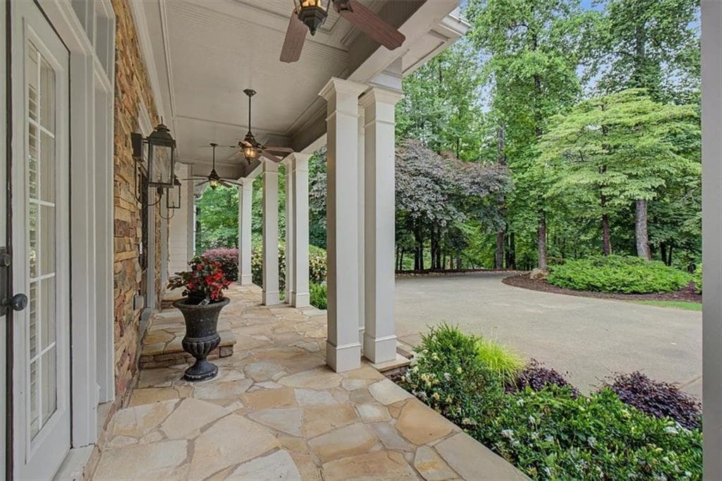 5 bedroom, 7 bathroom, 7,138 sq ft single family residence under contract at 410 Wild Hill Road, Woodstock, GA 30188 — photo 10
