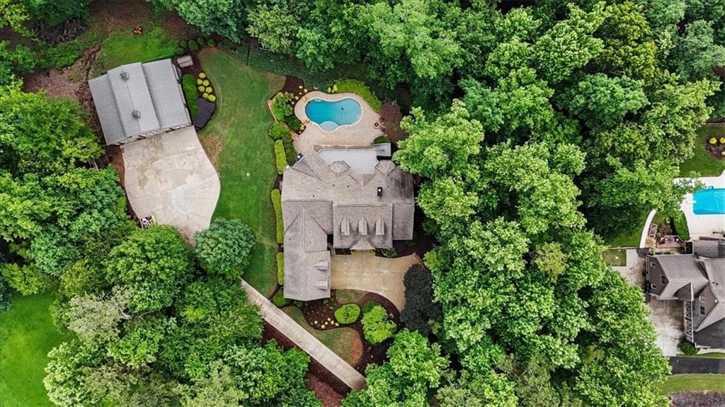 5 bedroom, 7 bathroom, 7,138 sq ft single family residence under contract at 410 Wild Hill Road, Woodstock, GA 30188 — photo 5