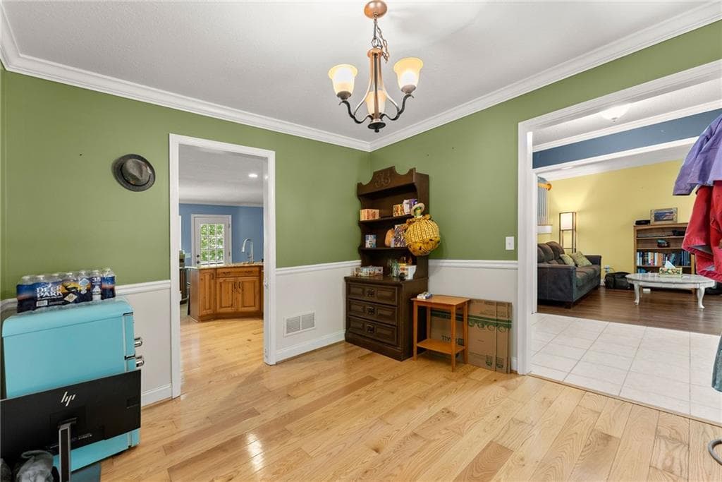 5 bedroom, 4 bathroom, 3,100 sq ft single family residence for sale at 116 Marion Lane, Sautee Nacoochee, GA 30571 — photo 6