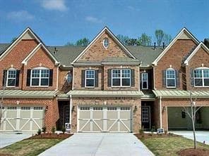 3 bedroom, 3 bathroom, 2,050 sq ft townhouse for sale at 5095 Hastings Terrace, Alpharetta, GA 30005 — photo 1 of 30