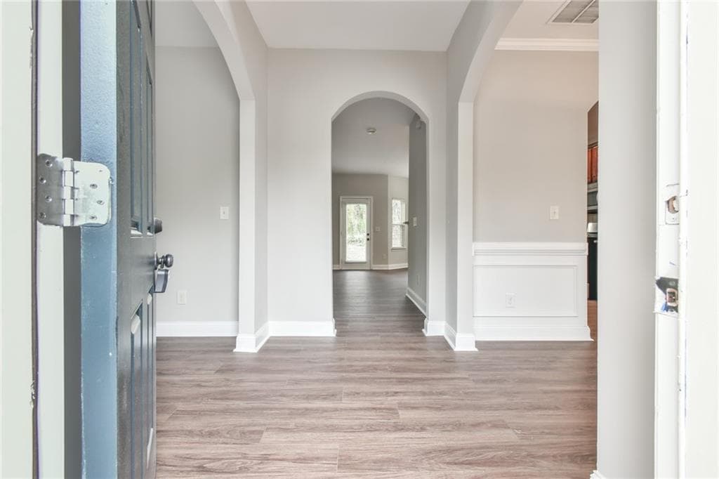 4 bedroom, 3 bathroom, 2,302 sq ft single family residence for sale at 3633 Fallen Oak Drive, Buford, GA 30519 — photo 3