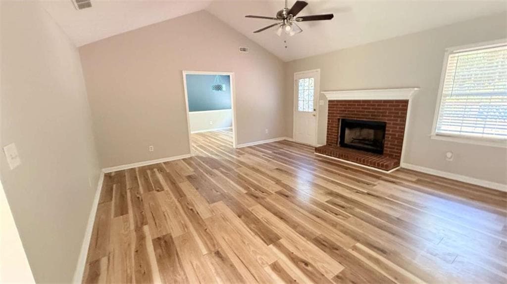 3 bedroom, 2 bathroom, 1,394 sq ft single family residence under contract at 55 Oak Crest Court, Covington, GA 30016 — photo 6