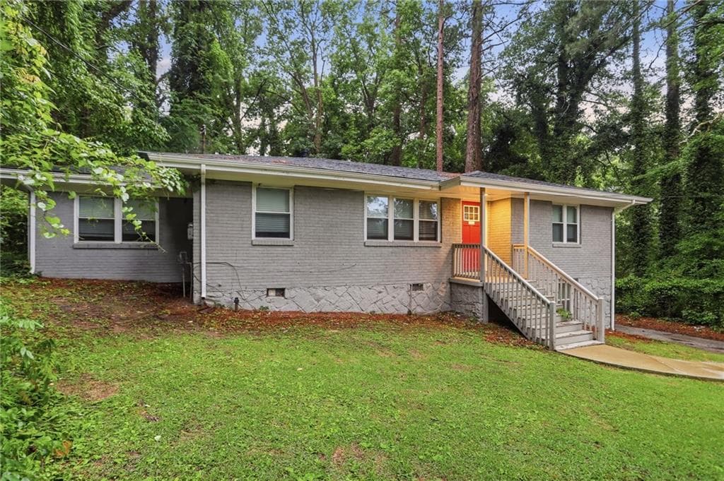 4 bedroom, 3 bathroom, 1,740 sq ft single family residence for sale at 3896 Rux Road, Atlanta, GA 30331 — photo 3