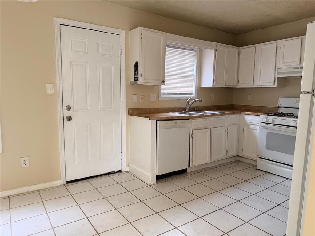2 bedroom, 3 bathroom quadruplex for rent at 61 Caboose Court, Lawrenceville, GA 30044 for $1,550 a month — photo 7