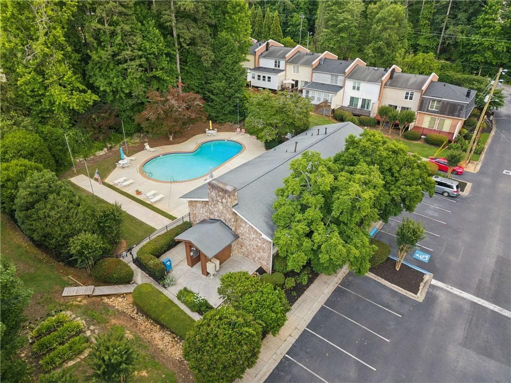 2 bedroom, 2 bathroom, 2,070 sq ft condominium for sale at 6500 Gaines Ferry Road G-1, Flowery Branch, GA 30542 — photo 7