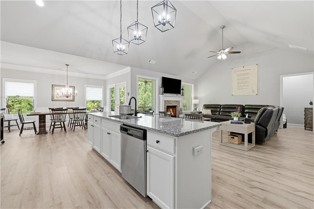 5 bedroom, 4 bathroom, 4,876 sq ft single family residence under contract at 281 Charlotte Drive, Hoschton, GA 30548 — photo 6