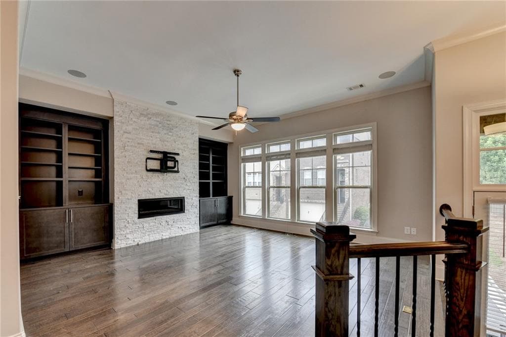 3 bedroom, 4 bathroom, 2,704 sq ft townhouse for sale at 2154 Prestwick Court 31, Atlanta, GA 30319 — photo 2