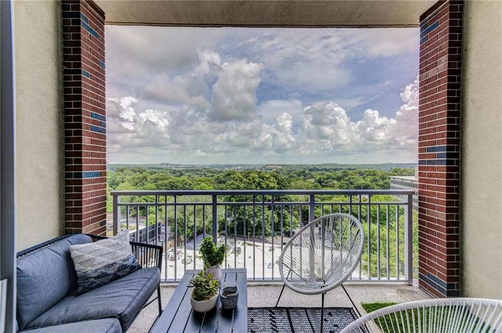 2 bedroom, 3 bathroom, 1,381 sq ft condominium for rent at 1820 Peachtree Street 1003, Atlanta, GA 30309 for $3,800 a month — photo 9