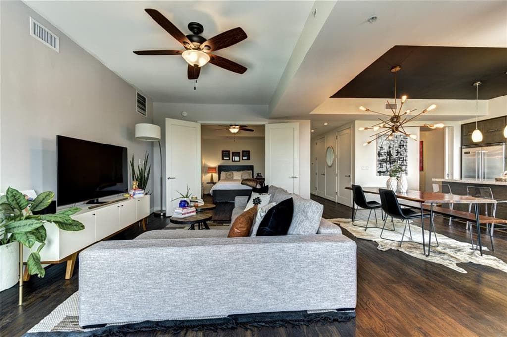 2 bedroom, 3 bathroom, 1,381 sq ft condominium for rent at 1820 Peachtree Street 1003, Atlanta, GA 30309 for $3,800 a month — photo 10
