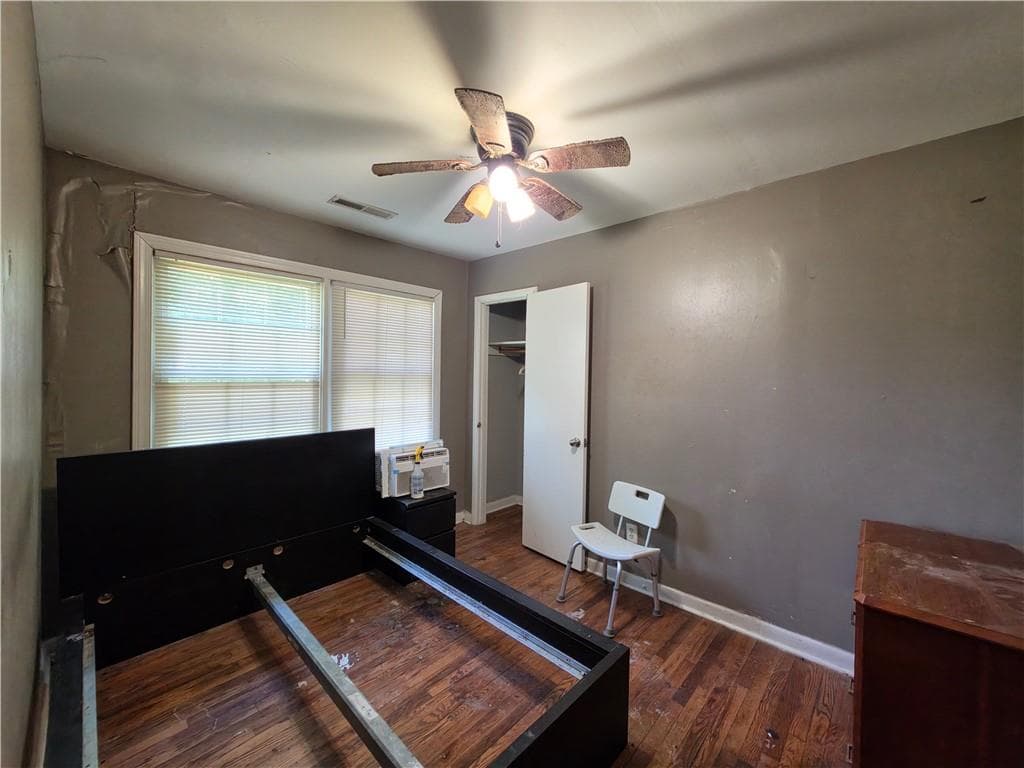 3 bedroom, 2 bathroom, 912 sq ft single family residence for sale at 846 Haven Street, Atlanta, GA 30315 — photo 6
