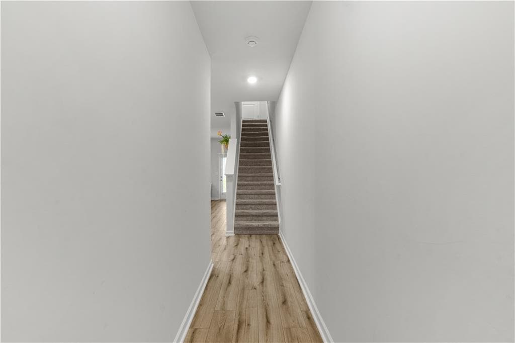 3 bedroom, 3 bathroom townhouse for rent at 11649 Mendenhall Court, Hampton, GA 30228 for $2,300 a month — photo 6