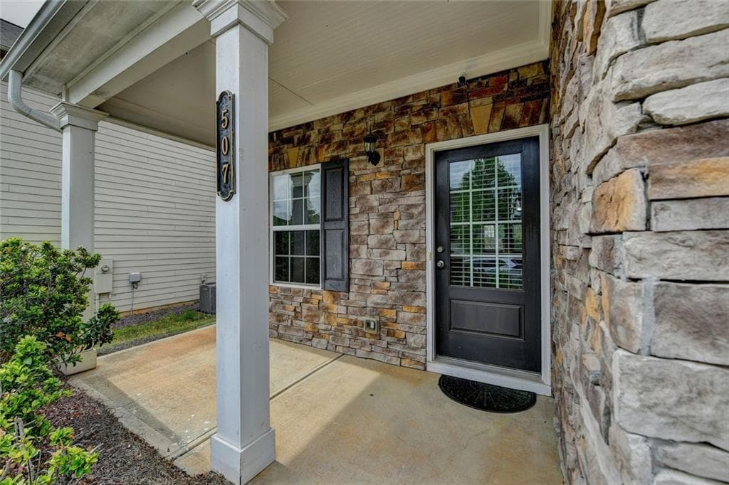 4 bedroom, 3 bathroom, 2,600 sq ft single family residence for sale at 507 Glen Terra Trace, Lawrenceville, GA 30045 — photo 3