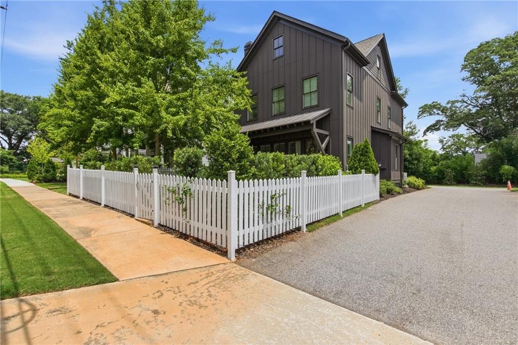 2769 Matthews Street, Smyrna, GA 30080 — most recent listing photo