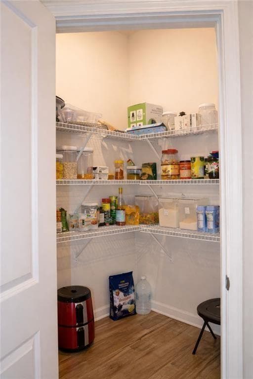 4 bedroom, 3 bathroom, 2,444 sq ft single family residence for sale at 842 Milo Bay, Loganville, GA 30052 — photo 8