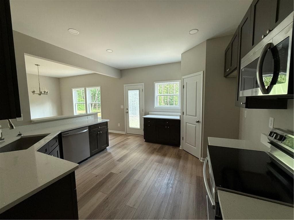3 bedroom, 3 bathroom, 2,000 sq ft single family residence under contract at 15 Oriole Circle, Monticello, GA 31064 — photo 7