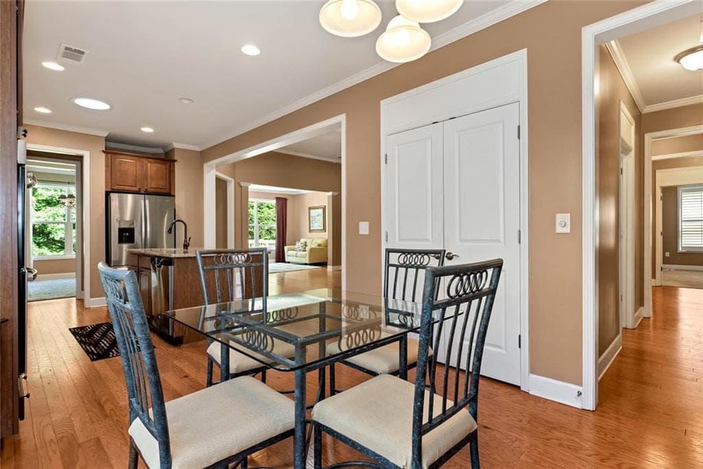 4 bedroom, 4 bathroom, 4,064 sq ft single family residence under contract at 3450 Locust Cove Road, Gainesville, GA 30504 — photo 10