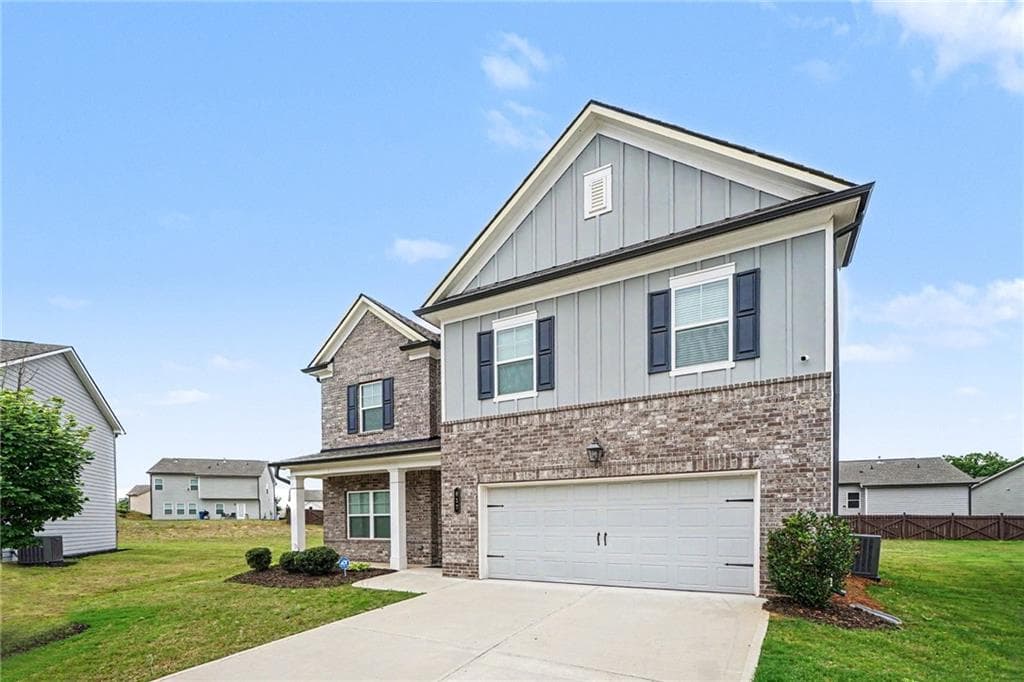 4 bedroom, 3 bathroom, 2,578 sq ft single family residence for sale at 612 Auburn Crossing Drive, Auburn, GA 30011