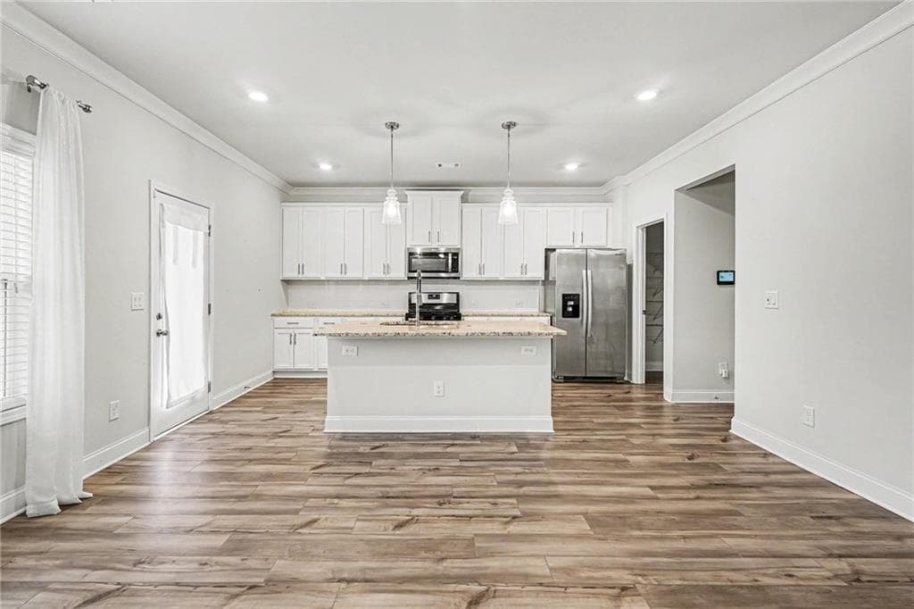 4 bedroom, 3 bathroom, 2,578 sq ft single family residence for sale at 612 Auburn Crossing Drive, Auburn, GA 30011 — photo 10