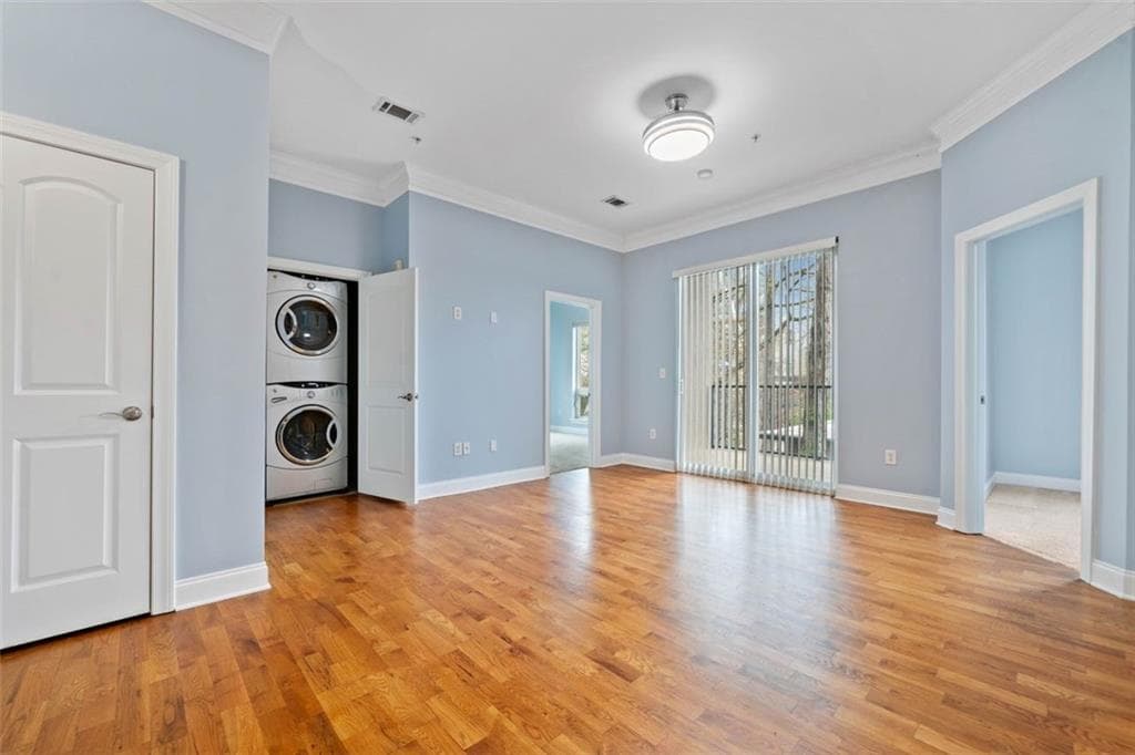 2 bedroom, 2 bathroom, 827 sq ft condominium for sale at 140 Alden Avenue 201, Atlanta, GA 30309 — photo 4