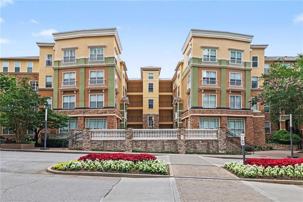 1 bedroom, 1 bathroom, 648 sq ft condominium for sale at 10 Perimeter Summit Boulevard 4213, Atlanta, GA 30319