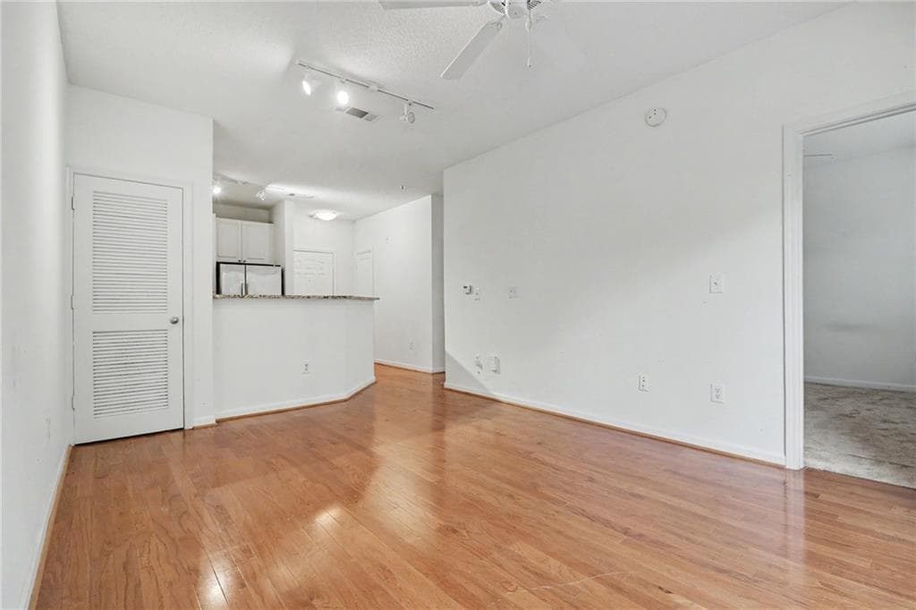 1 bedroom, 1 bathroom, 648 sq ft condominium under contract at 10 Perimeter Summit Boulevard 4213, Atlanta, GA 30319 — photo 7