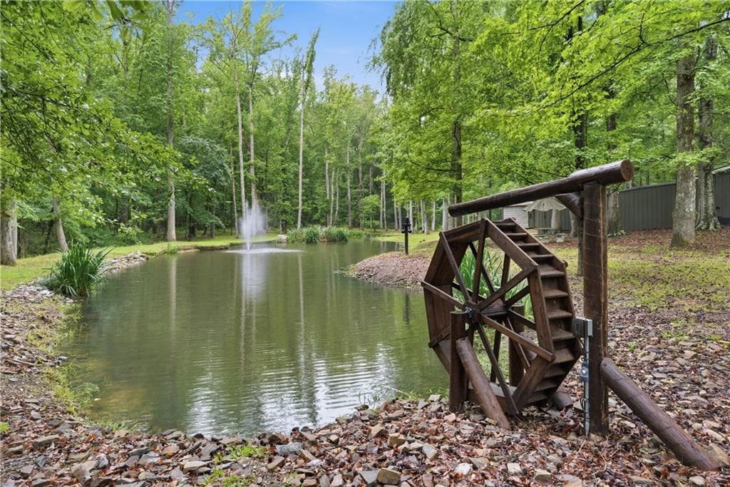 4 bedroom, 3 bathroom, 4,158 sq ft single family residence for sale at 542 Knox Chapel Road, Social Circle, GA 30025 — photo 2