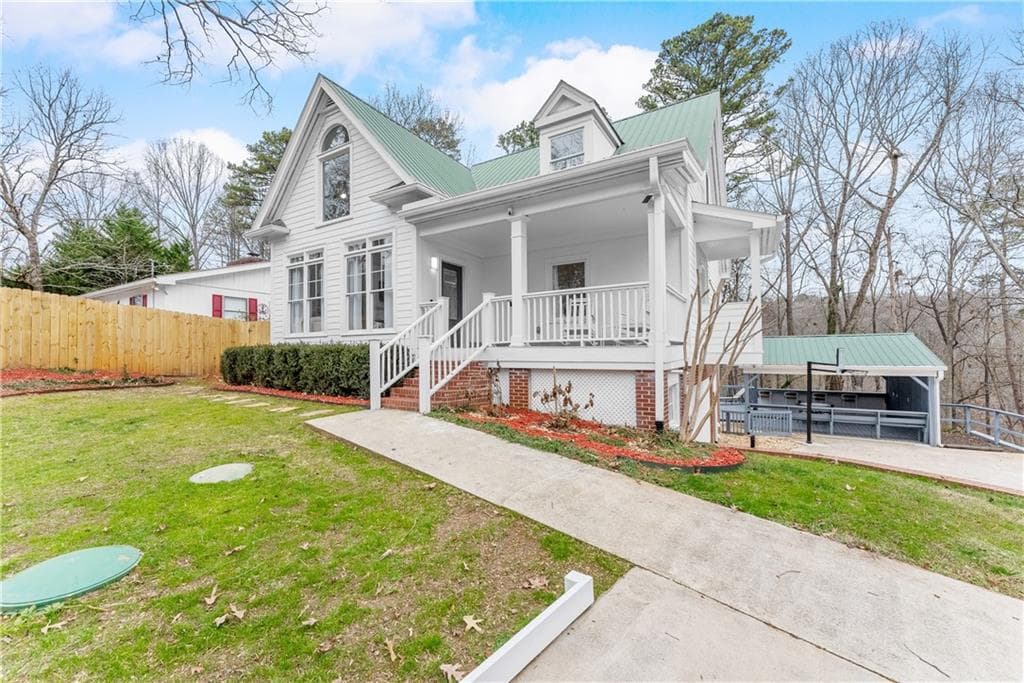 6 bedroom, 3 bathroom, 4,200 sq ft single family residence for sale at 3852 CLUBHOUSE Drive, Gainesville, GA 30501 — photo 4