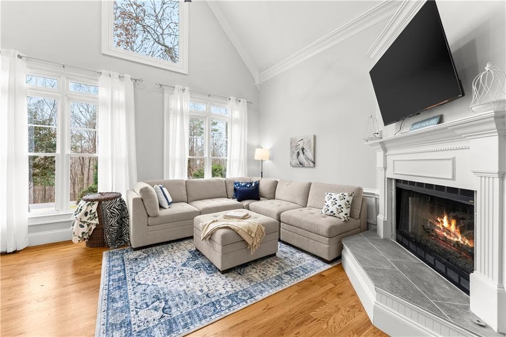 6 bedroom, 3 bathroom, 4,200 sq ft single family residence for sale at 3852 CLUBHOUSE Drive, Gainesville, GA 30501 — photo 7